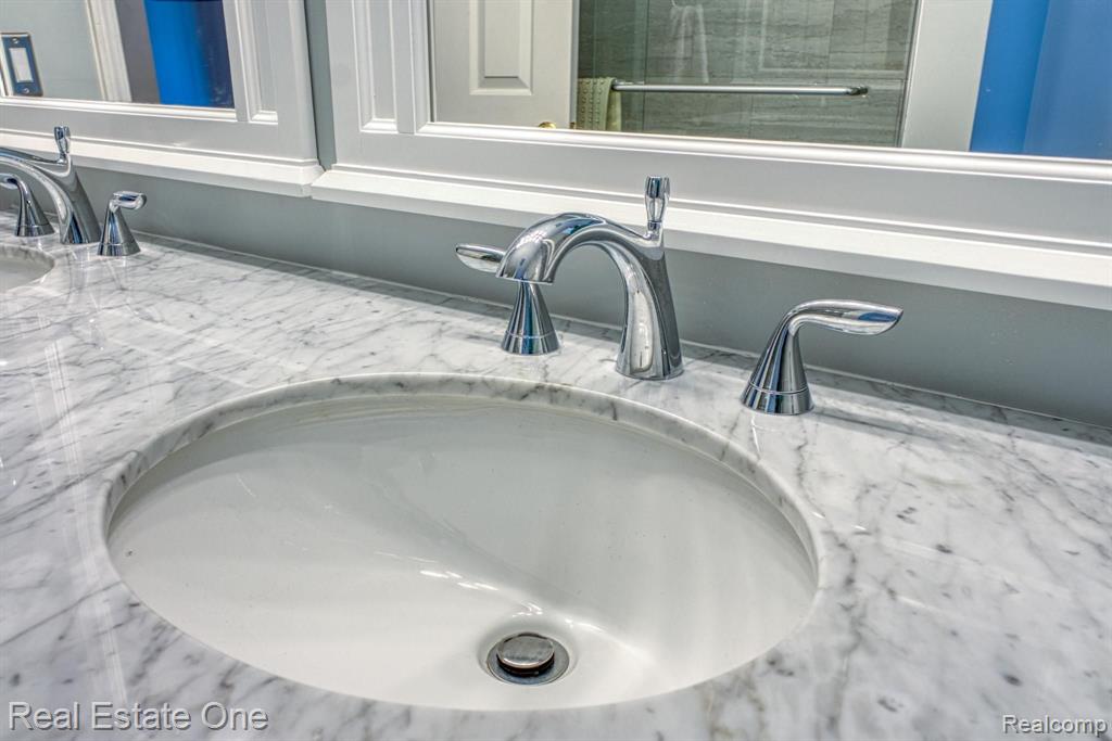 1698 Snowden Circle Rochester Hills, MI 48306 - Photo 15 of 27