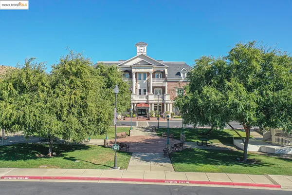 $429,000 | 350 Town Square Road, Copperopolis, CA 95228