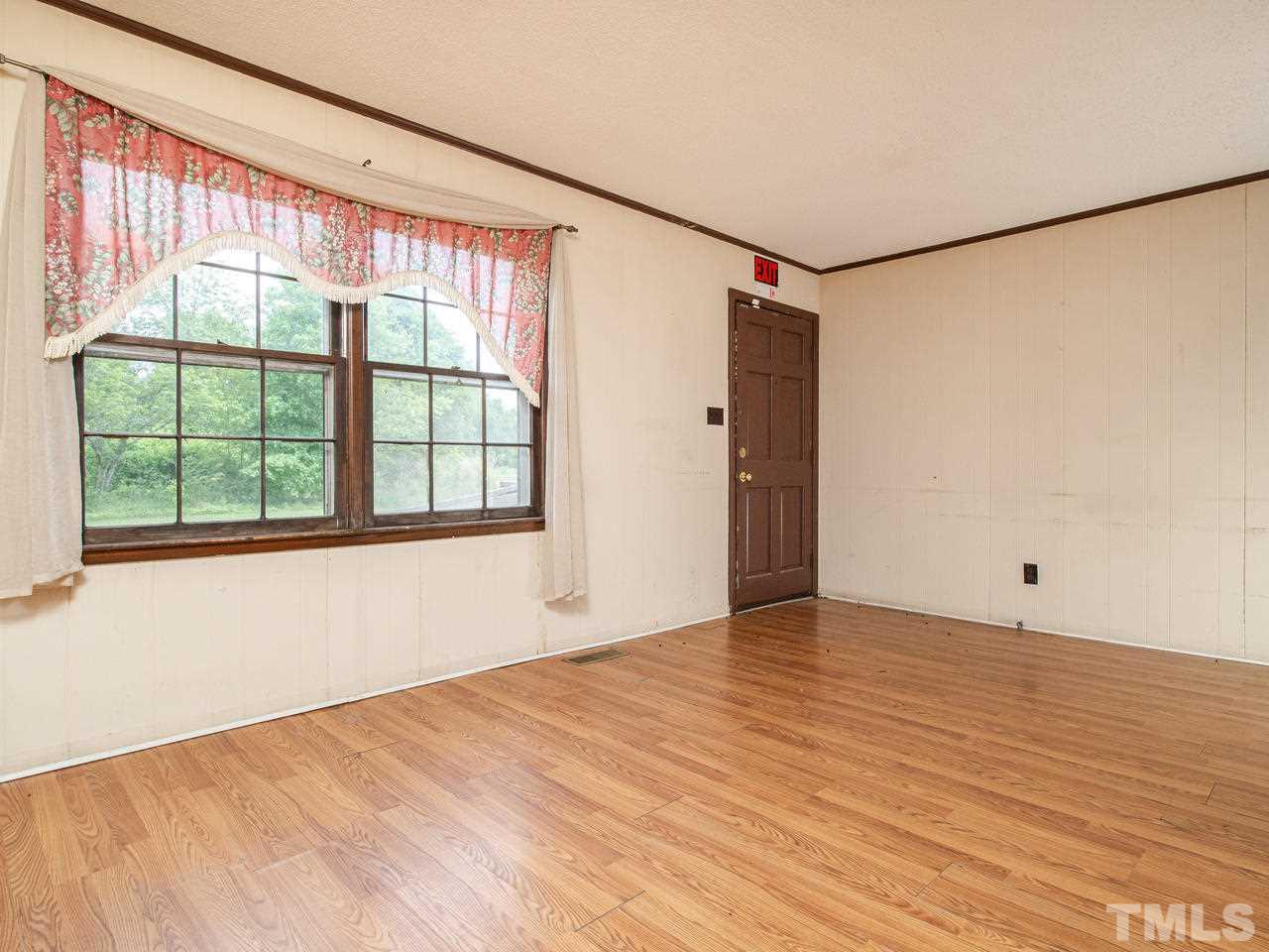 305 Myrtle Road Selma, NC 27576 - Photo 8 of 23 Gallery Image 8