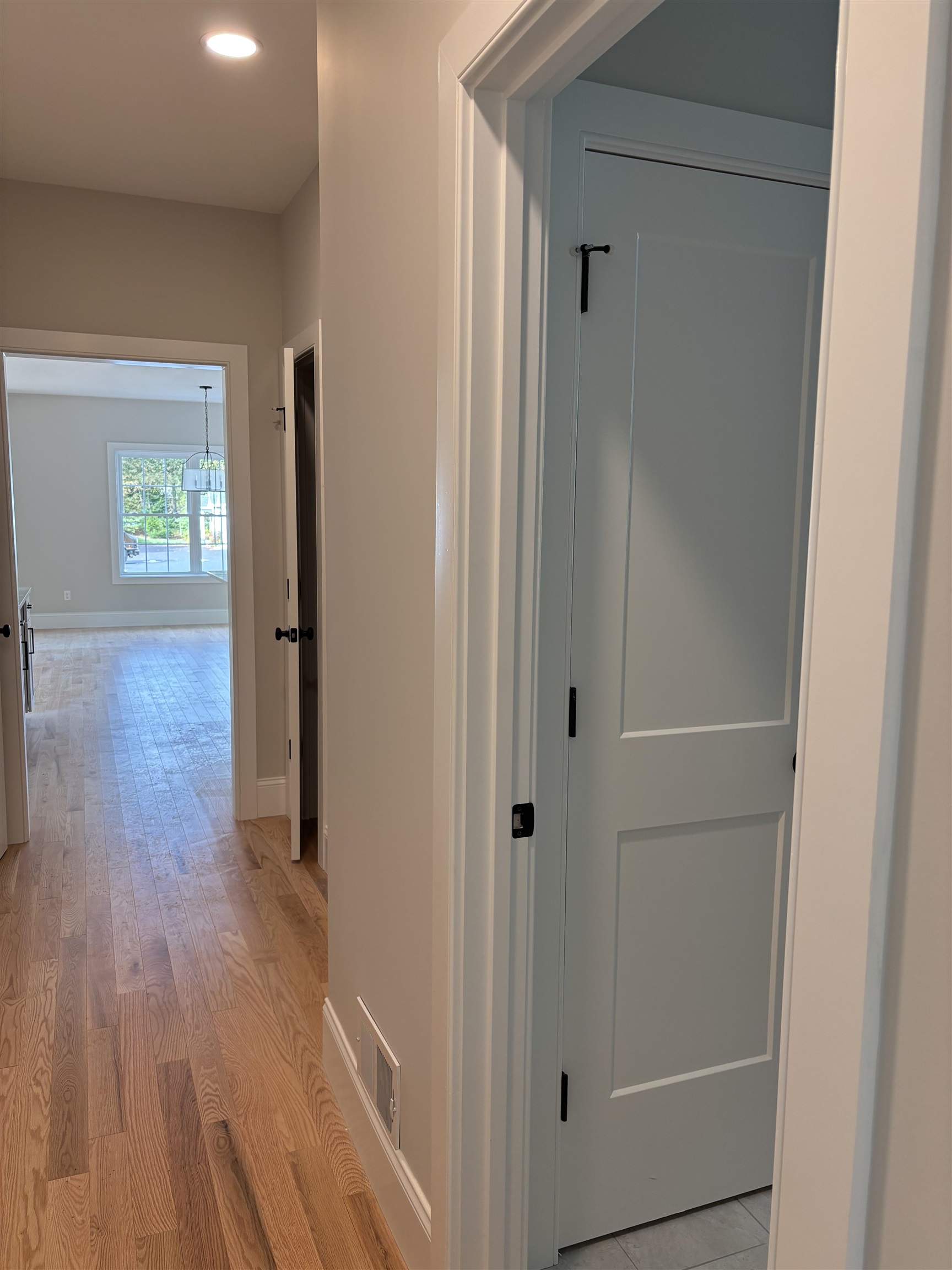 113 Concord Street Nashua, NH 03064 - Photo 28 of 45