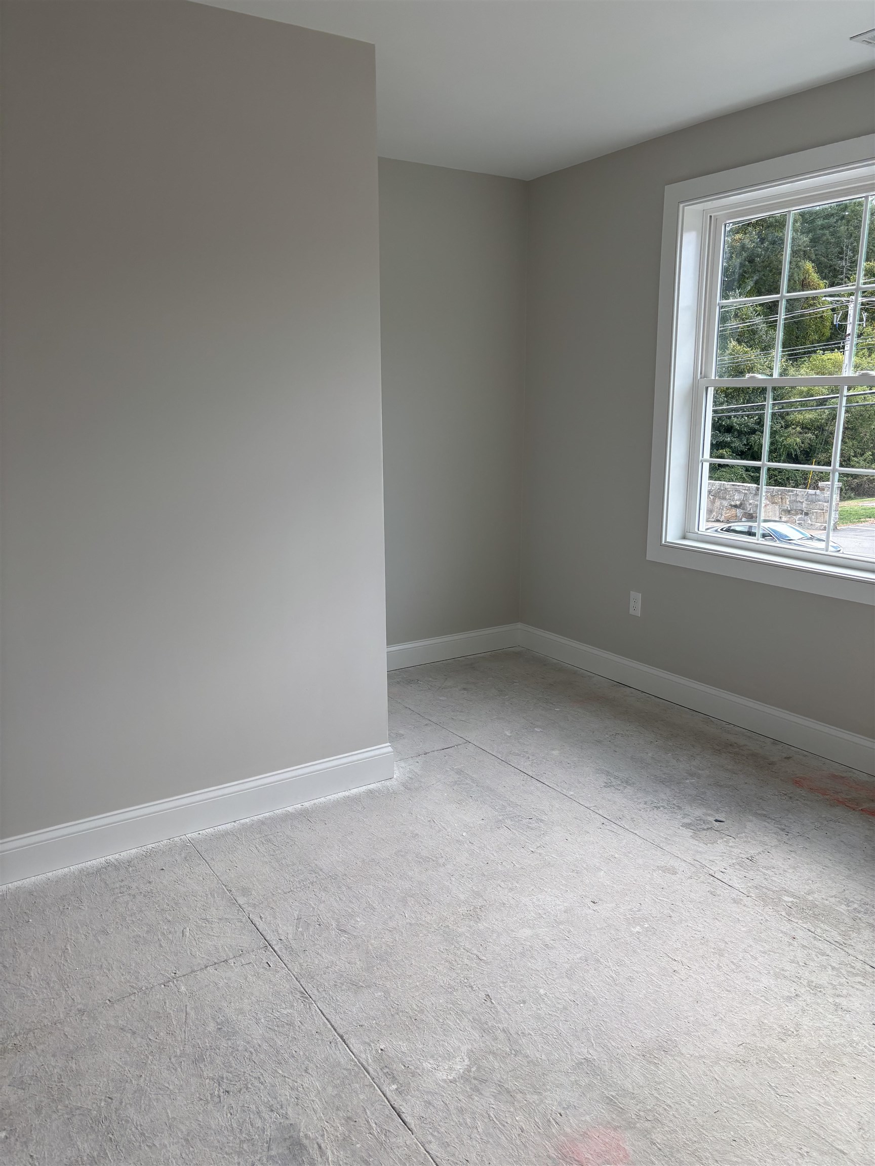 113 Concord Street Nashua, NH 03064 - Photo 32 of 45