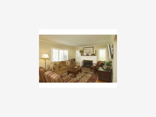475 Chatham Road Burlingame, CA 94010 - Photo 2 of 7 Gallery Image 2