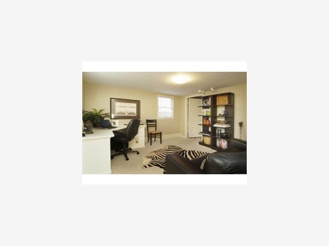 475 Chatham Road Burlingame, CA 94010 - Photo 6 of 7 Gallery Image 6