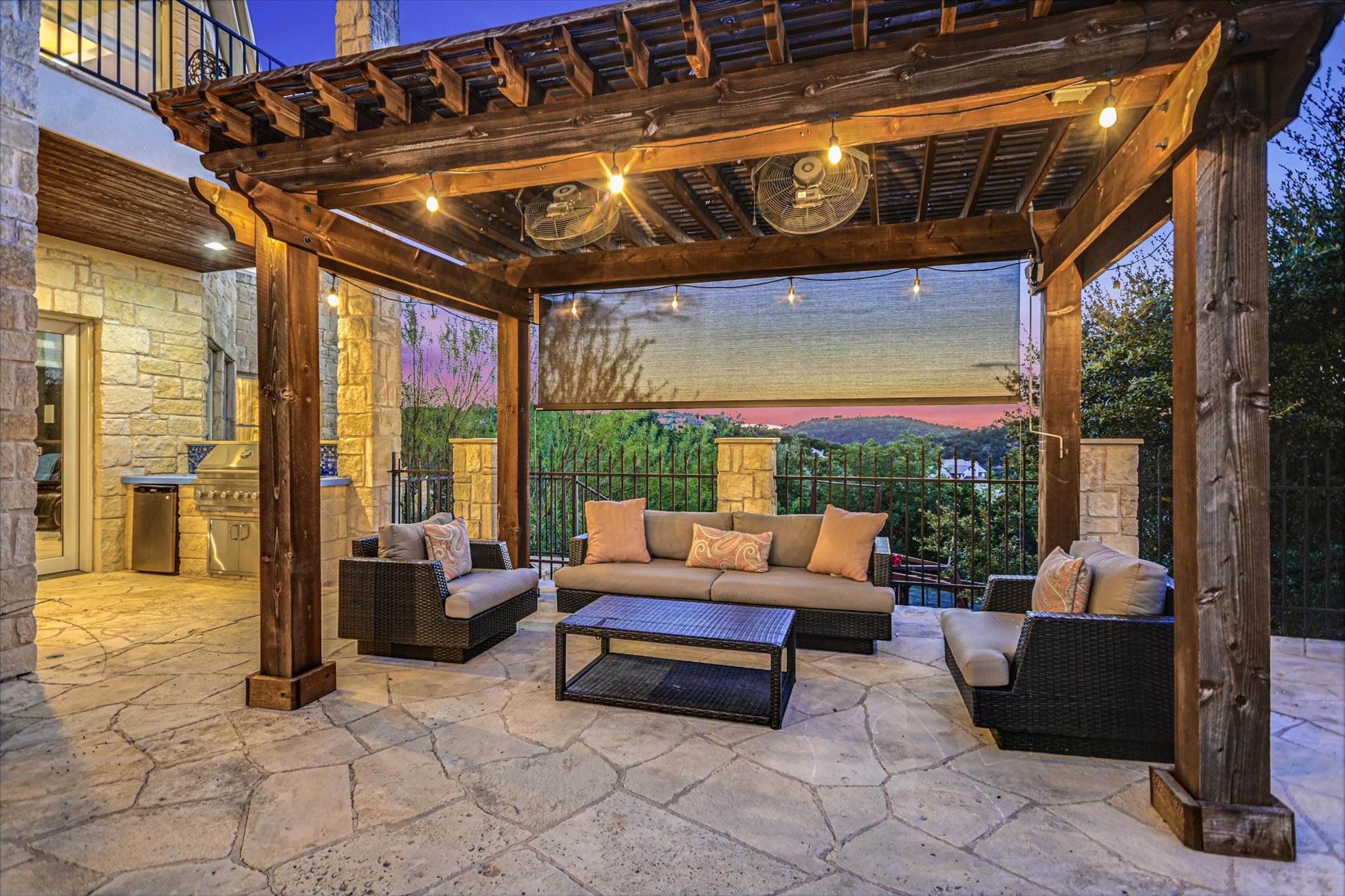 17110 Majestic Ridge Road Austin, TX 78738 - Photo 31 of 33 Gallery Image 31