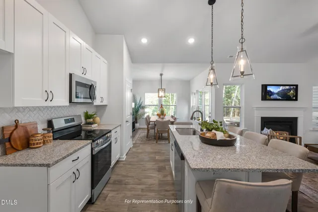 $439,700 | 532 Beacon Hl Road, Lillington, NC 27546