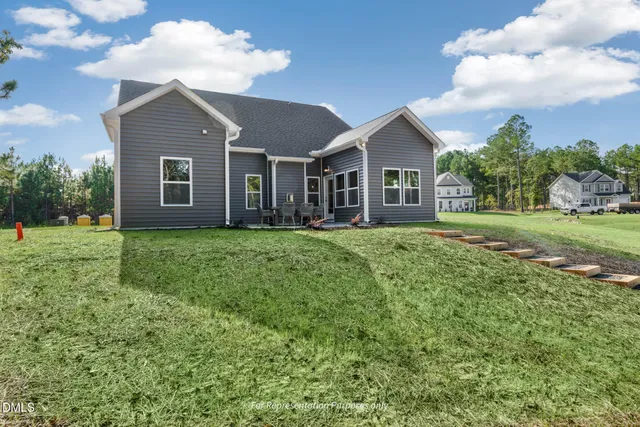 $439,700 | 532 Beacon Hl Road, Lillington, NC 27546