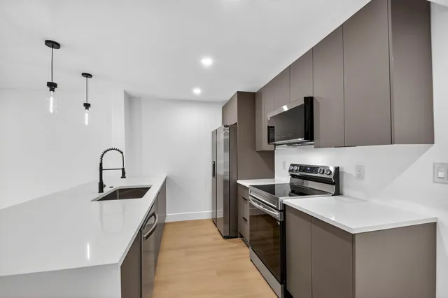 $188,000 | 4661 Fountains Drive South, Unit 112, Lake Worth, FL 33467