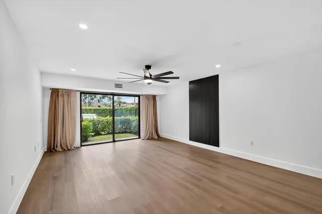 $188,000 | 4661 Fountains Drive South, Unit 112, Lake Worth, FL 33467