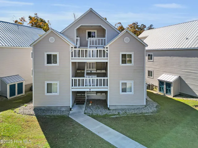 $220,000 | 89 Country Club Drive, Unit B2, Minnesott Beach, NC 28510