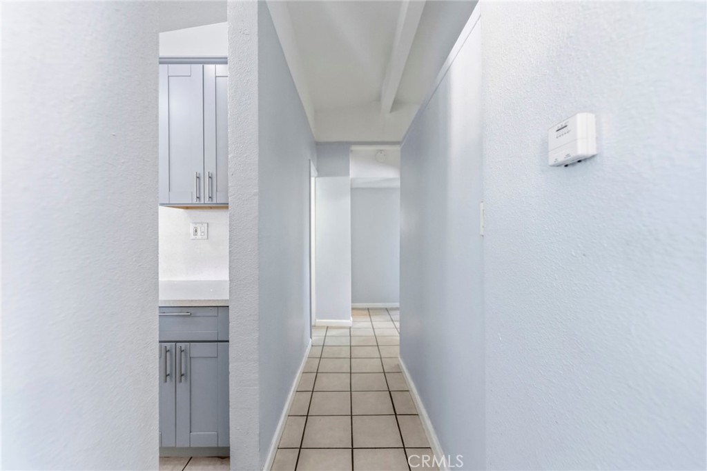 10363 Wagner Way Riverside, CA 92505 - Photo 10 of 26 a view of a hallway