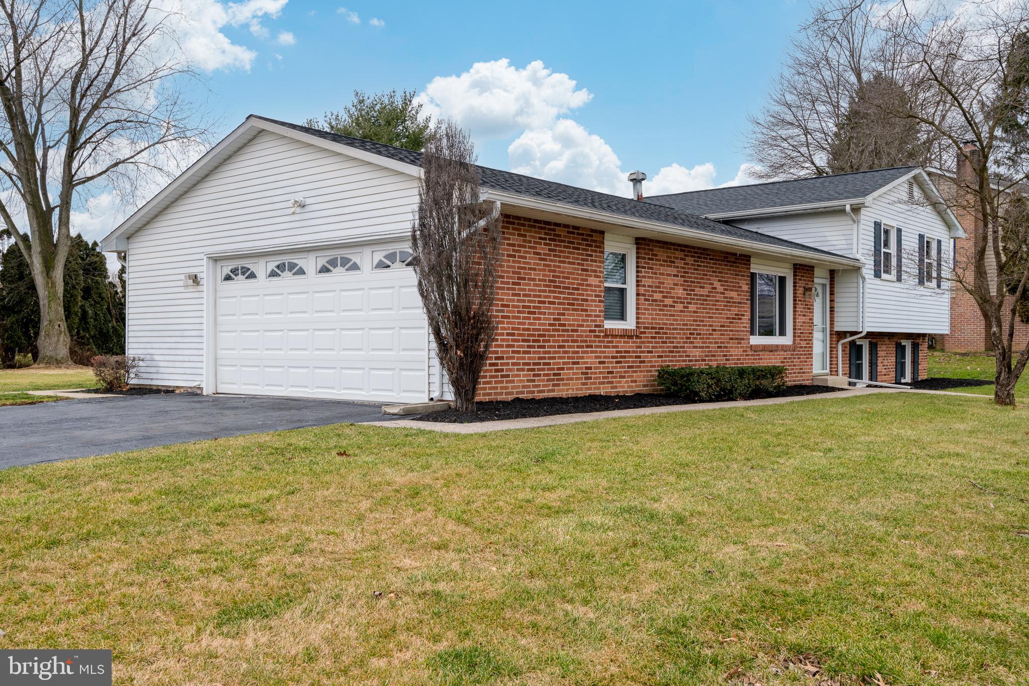 466 Haverhill Road Lancaster, PA 17601 - Photo 3 of 30 Gallery Image 3