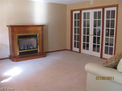 6012 Ravine Boulevard Parma, OH 44134 - Photo 3 of 24 Gallery Image 3