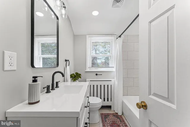 $699,000 | 14 Valley View Lane, Newtown Square, PA 19073