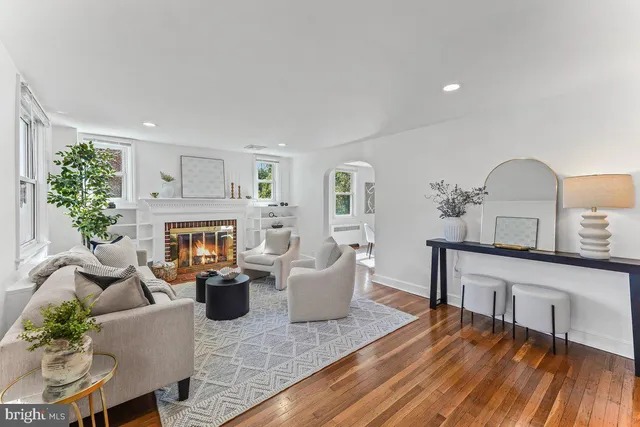 $699,000 | 14 Valley View Lane, Newtown Square, PA 19073