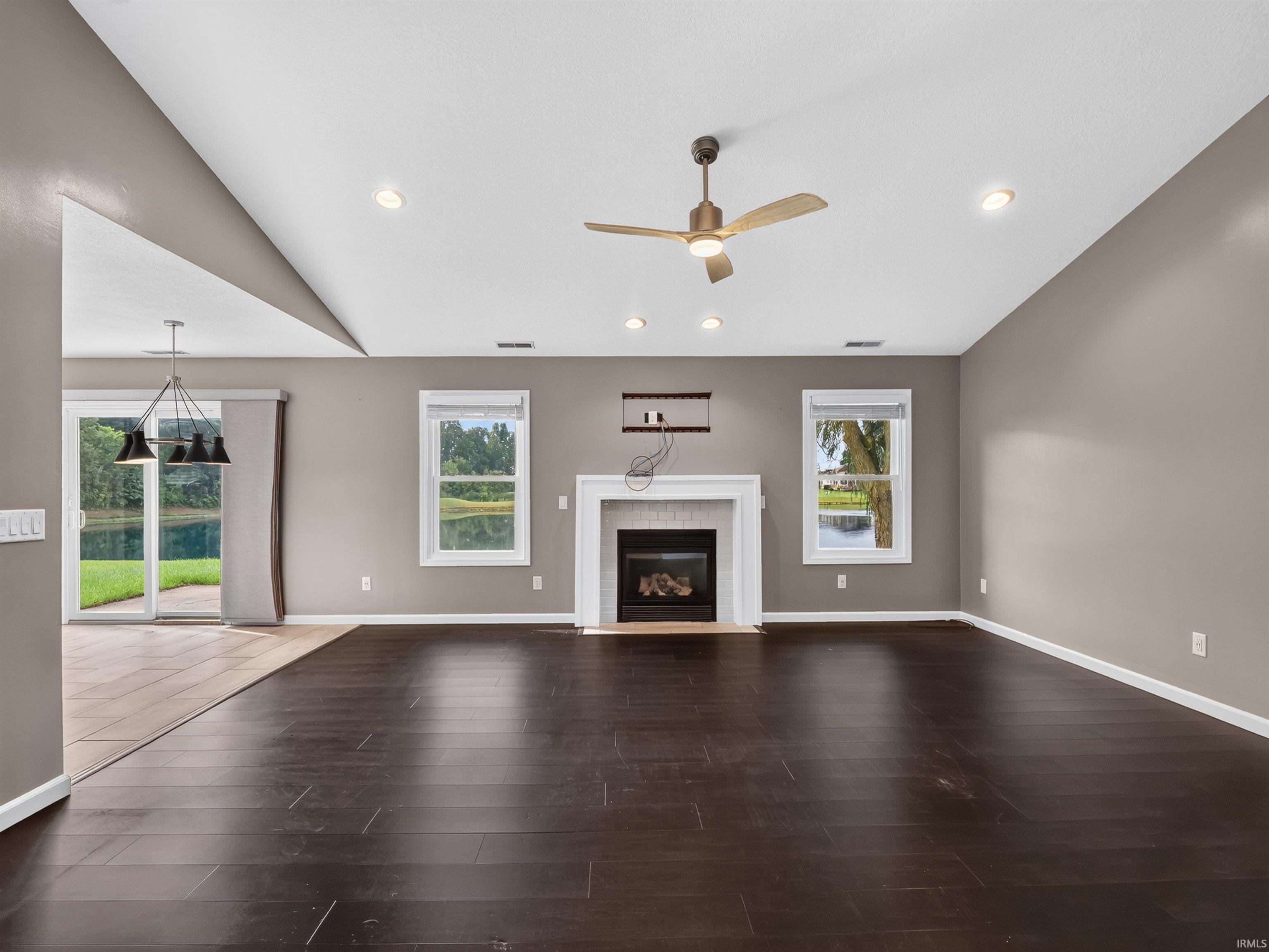 9524 Founders Way Fort Wayne, IN 46835 - Photo 11 of 32 Gallery Image 11