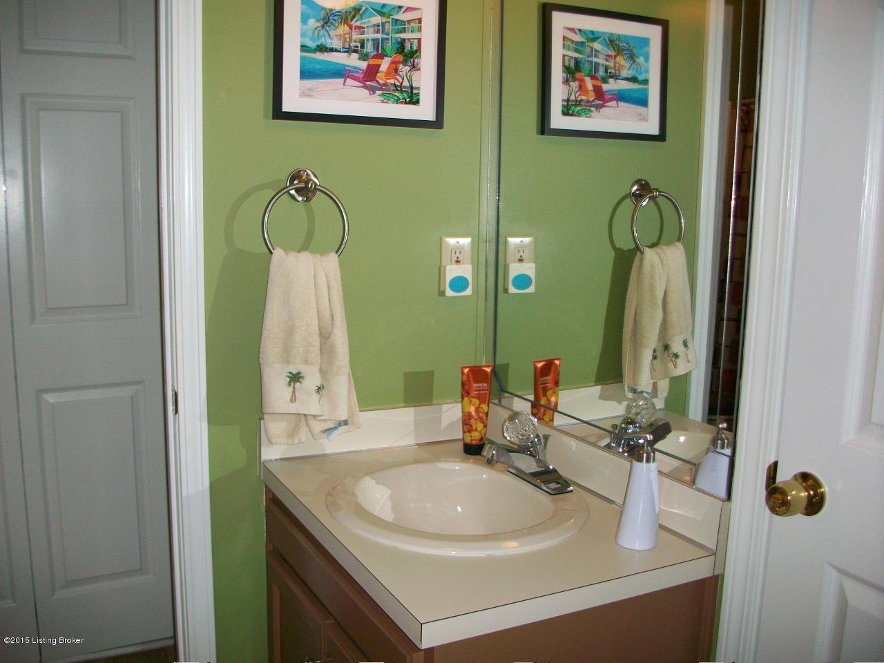 248 Moser Road Louisville, KY 40223 - Photo 17 of 25 Moser Rd 011