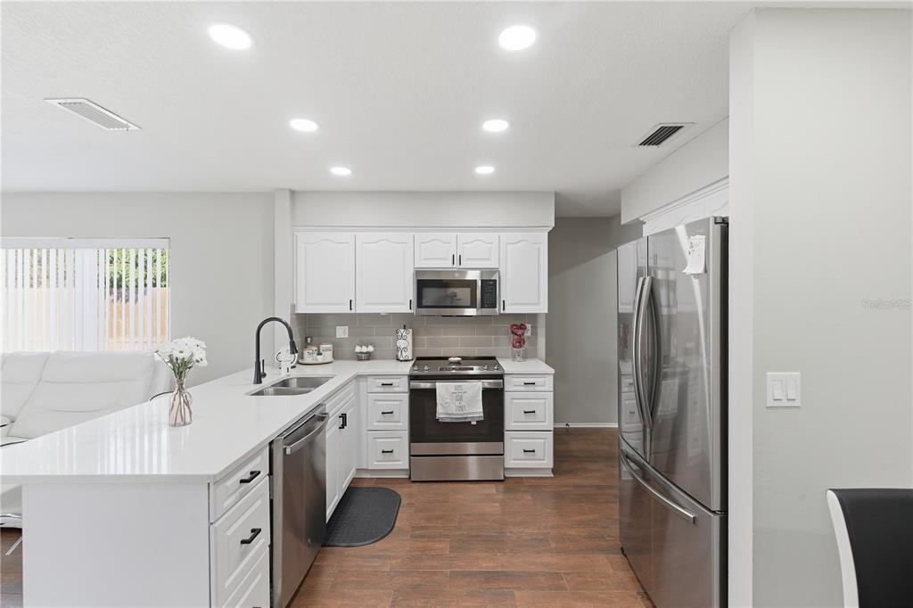 13295 Mitten Lane Spring Hill, FL 34609 - Photo 12 of 40