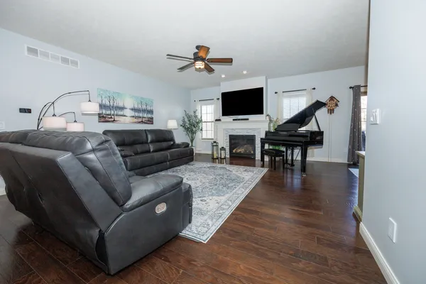 $454,000 | 2709 Piney Run, Bloomington, IL 61705