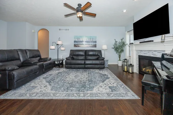 $454,000 | 2709 Piney Run, Bloomington, IL 61705