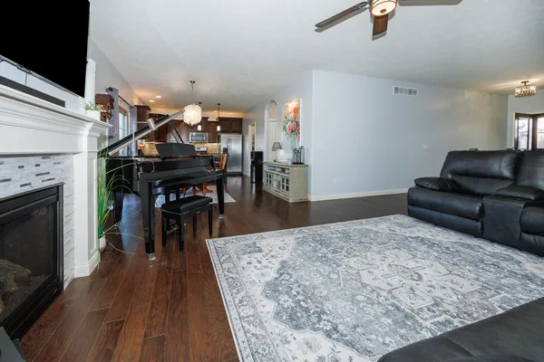 $454,000 | 2709 Piney Run, Bloomington, IL 61705