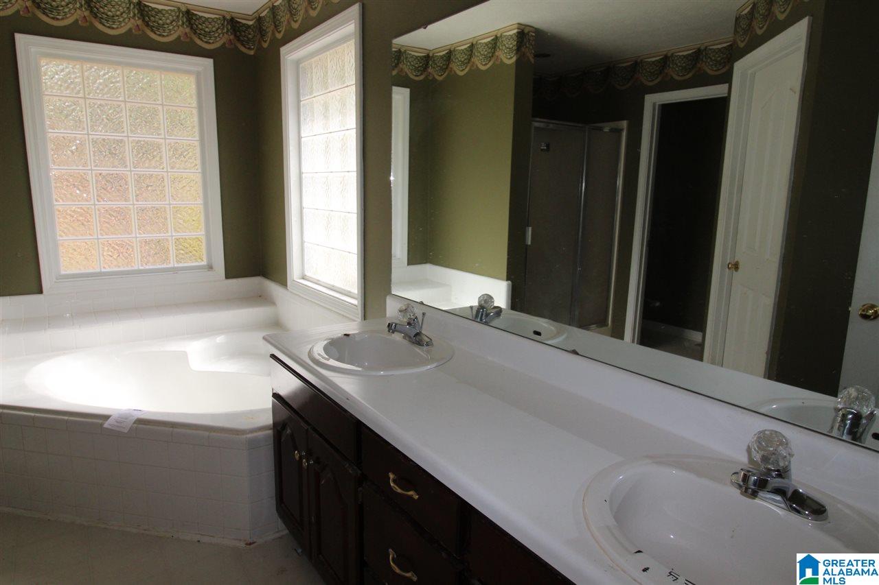 4570 Pleasant Valley Road Jacksonville, AL 36265 - Photo 9 of 17