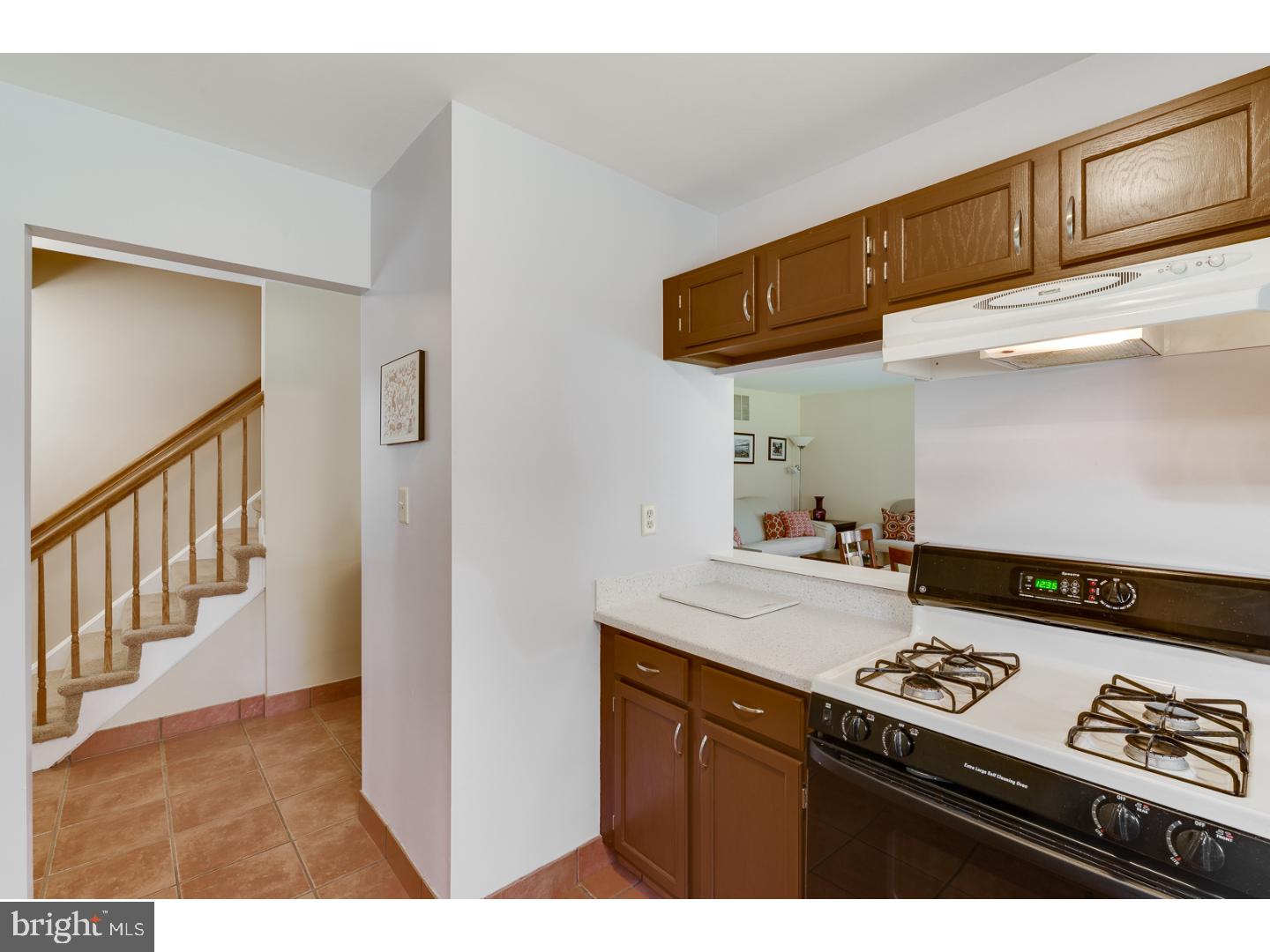 6 Pebble Road East Windsor, NJ 08520 - Photo 11 of 25 Kitchen