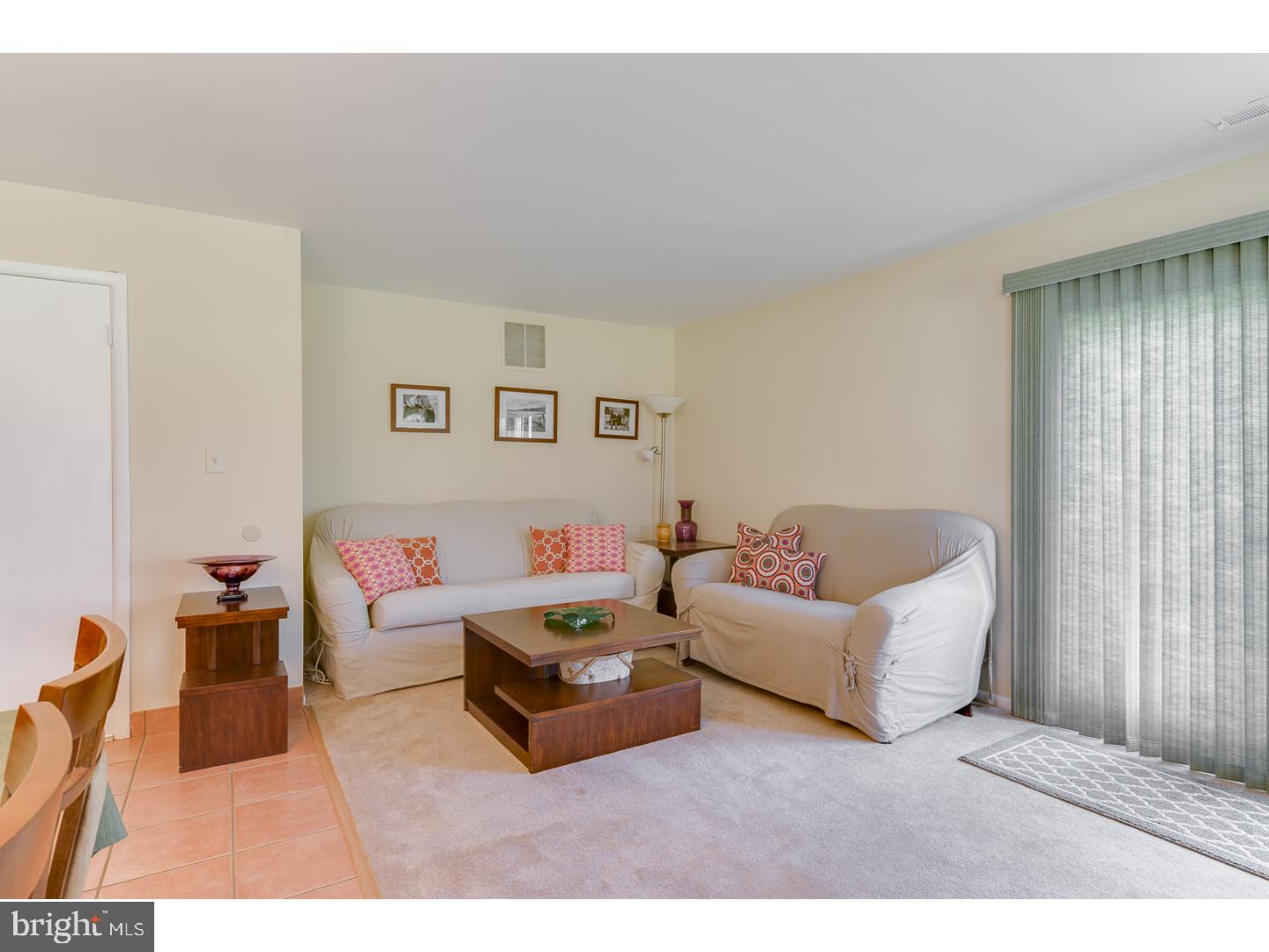 6 Pebble Road East Windsor, NJ 08520 - Photo 4 of 25 Living Room