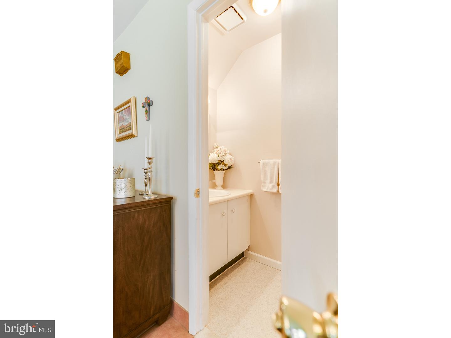 6 Pebble Road East Windsor, NJ 08520 - Photo 8 of 25 Bathroom