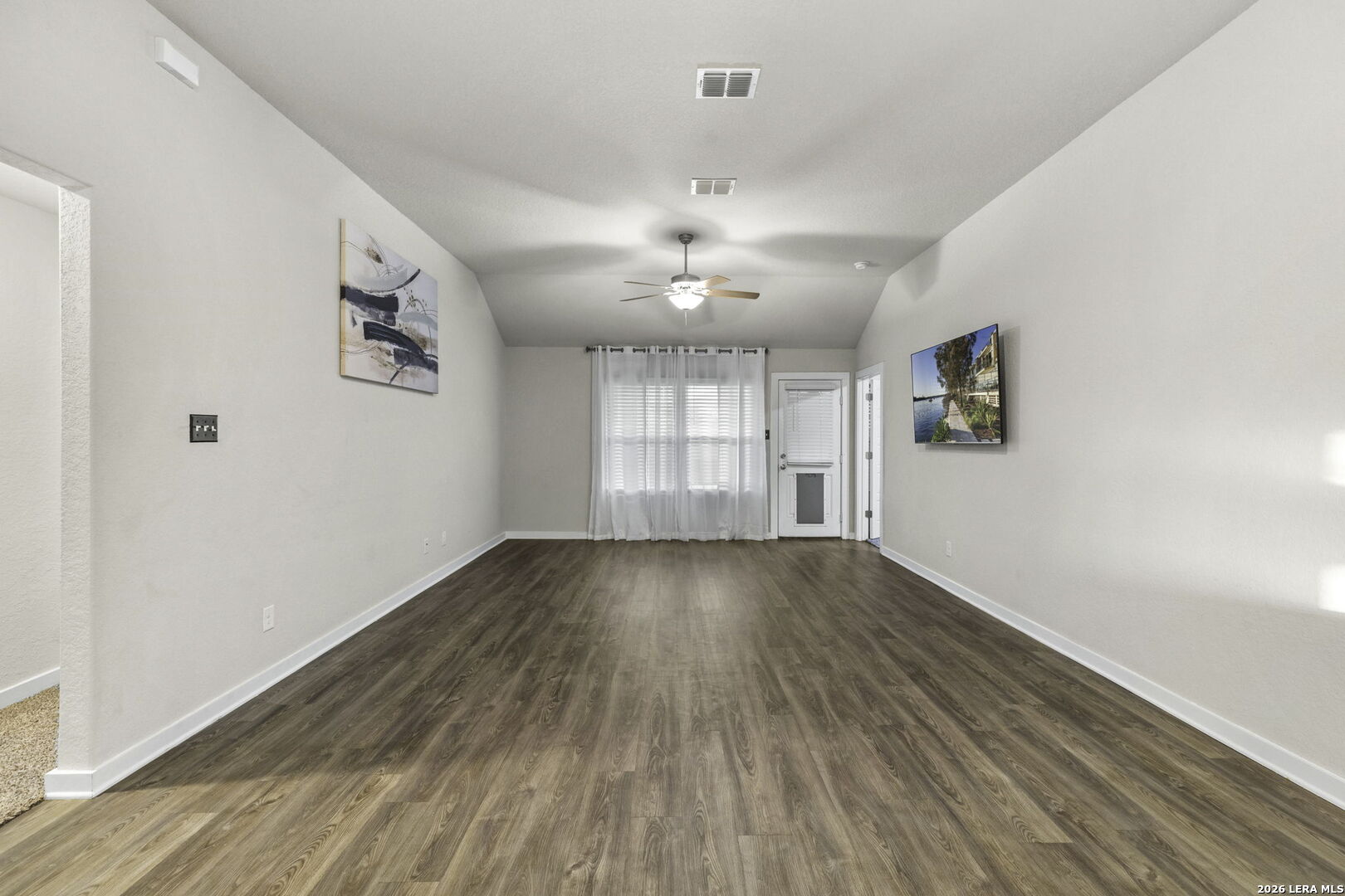 10759 Francisco Way Converse, TX 78109 - Photo 14 of 31