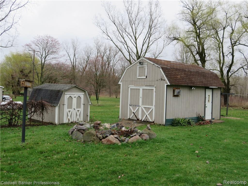 104 East Church Road Morrice, MI 48857 - Photo 18 of 20 18 104 sheds.JPG