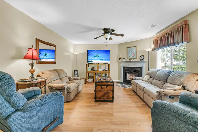 $454,900 | 67 Regency Oaks Drive, Summerville, SC 29485