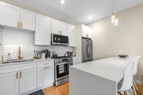 $549,900 | 35 Somerset Avenue, Unit 3, Winthrop, MA 02152