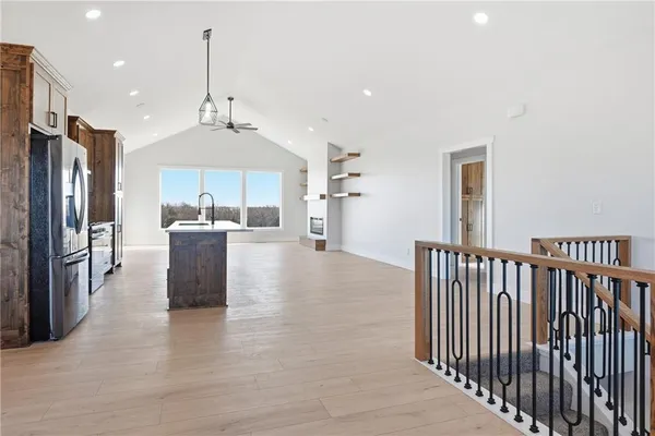 $699,999 | 7406 Southwest Docking Road, Auburn, KS 66402