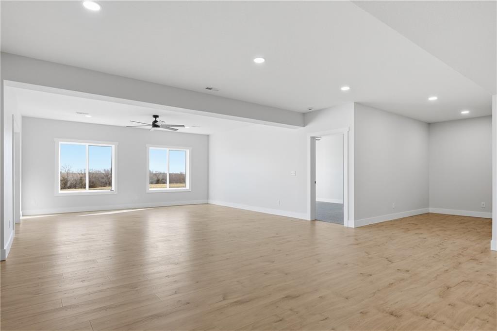 7406 Southwest Docking Road Auburn, KS 66402 - Photo 33 of 42