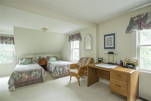 24 Casino Road Marblehead, MA 01945 - Photo 13 of 18