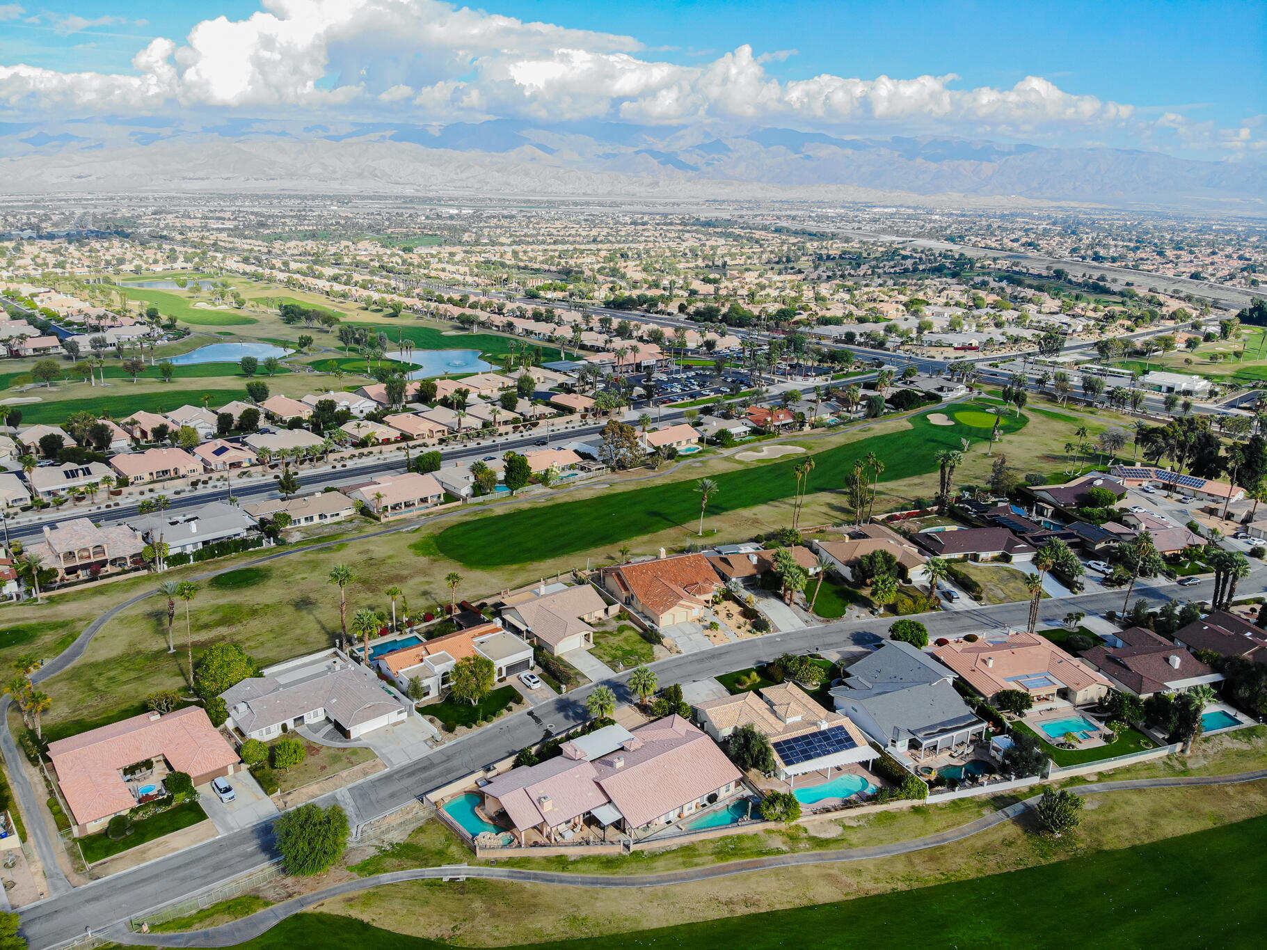 79815 Horseshoe Road La Quinta, CA 92253 - Photo 32 of 33 an aerial view of residential houses with outdoor space