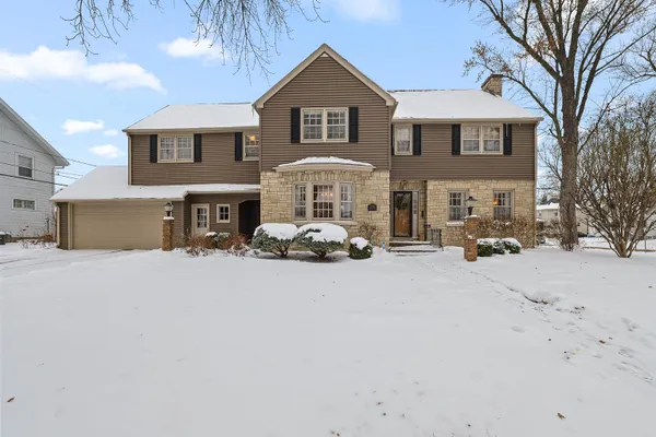 $459,900 | 128 Cottage Avenue, Fond du Lac, WI 54935