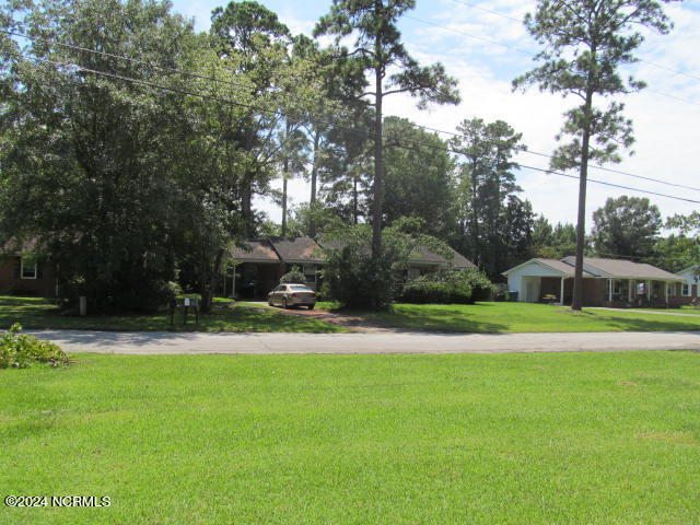 201 Stratford Road Havelock, NC 28532 - Photo 24 of 27 Front Yard