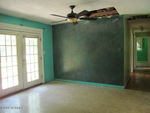 201 Stratford Road Havelock, NC 28532 - Photo 6 of 27 Dining Room View 3