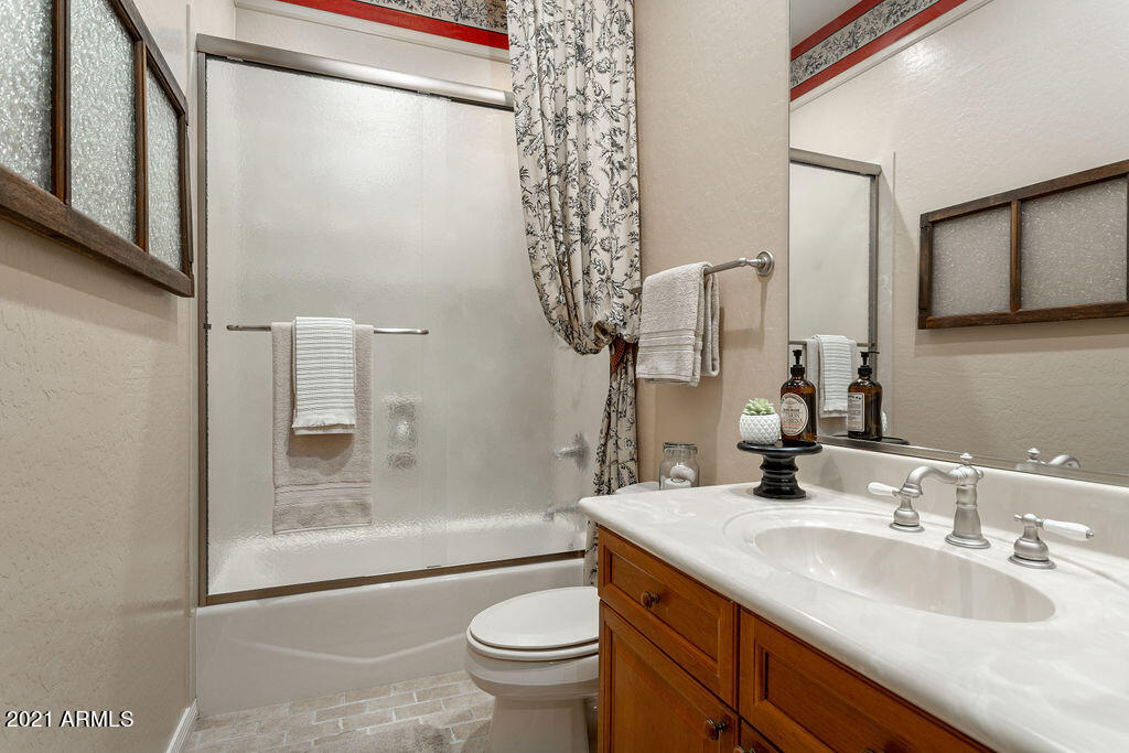 4565 East Desperado Road Gilbert, AZ 85297 - Photo 36 of 64 Full Bathroom #3