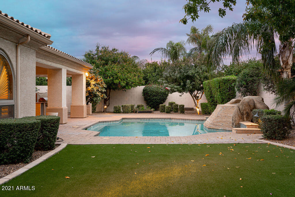 4565 East Desperado Road Gilbert, AZ 85297 - Photo 5 of 64 Lovely Backyard