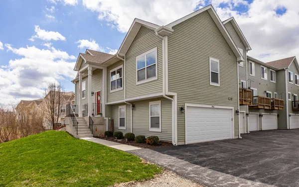 $288,000 | 1962 Rena Lane, Yorkville, IL 60560