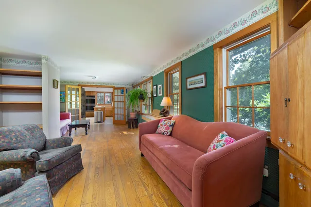 $585,000 | 46 Runnals Road, Hartford, VT 05001