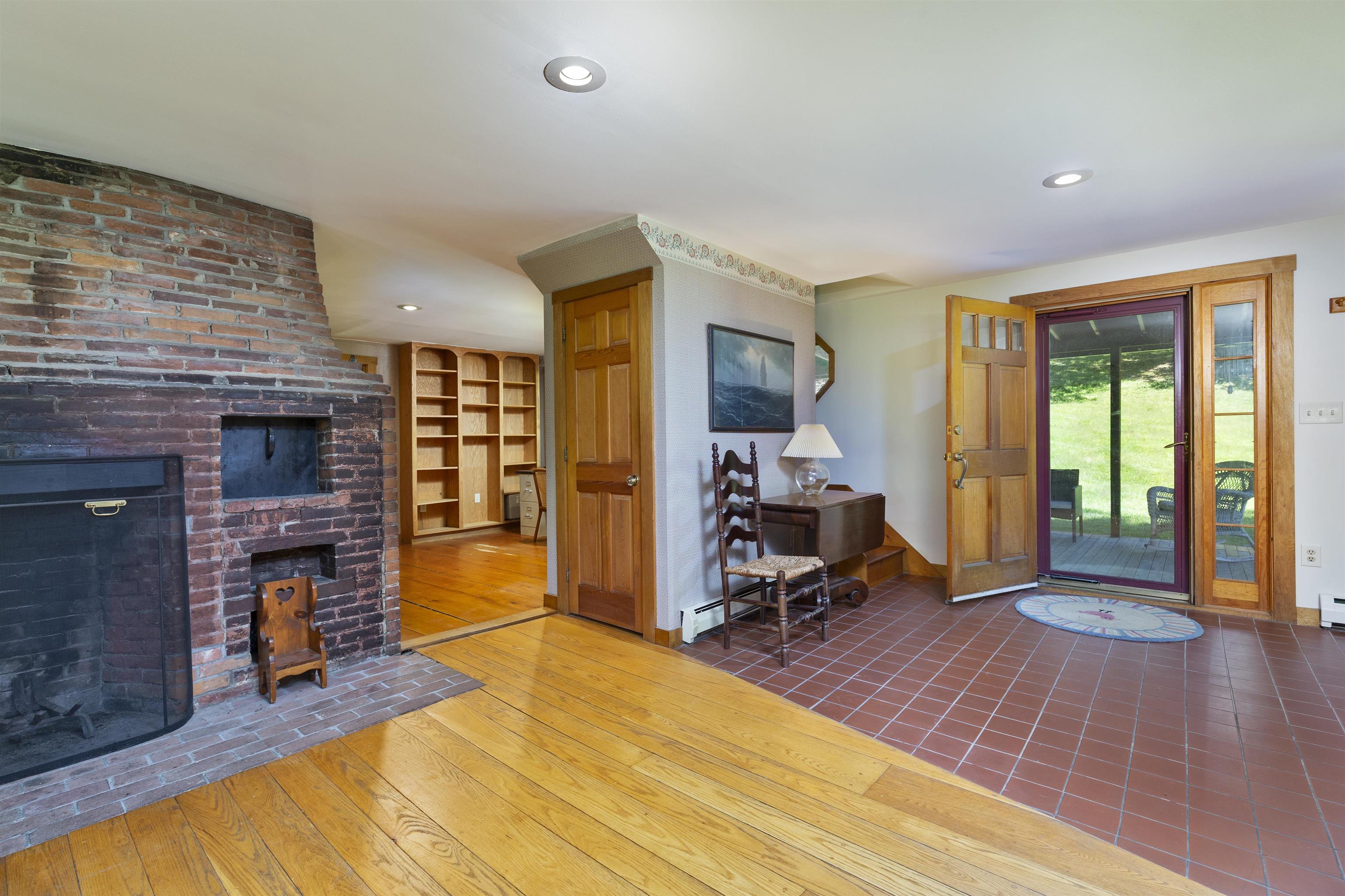 46 Runnals Road Hartford, VT 05001 - Photo 18 of 37