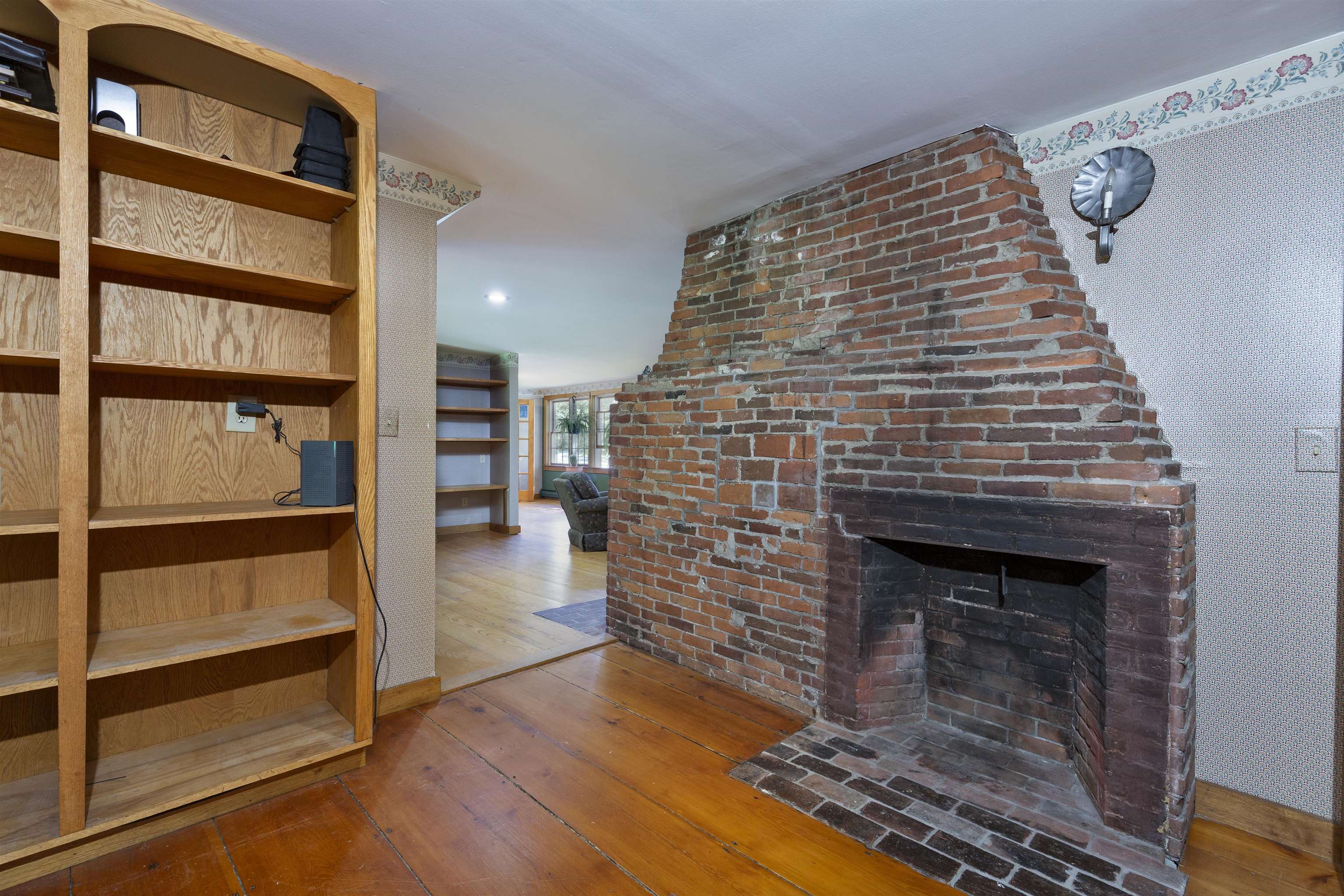 46 Runnals Road Hartford, VT 05001 - Photo 19 of 37