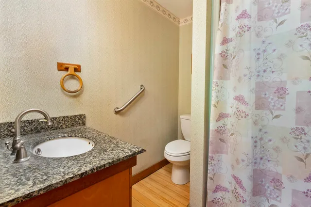 $585,000 | 46 Runnals Road, Hartford, VT 05001