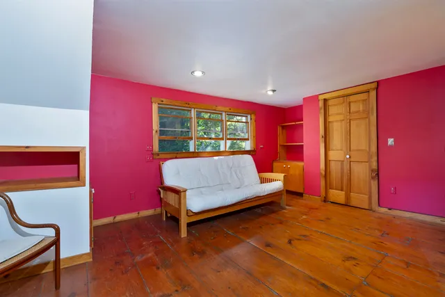 $585,000 | 46 Runnals Road, Hartford, VT 05001