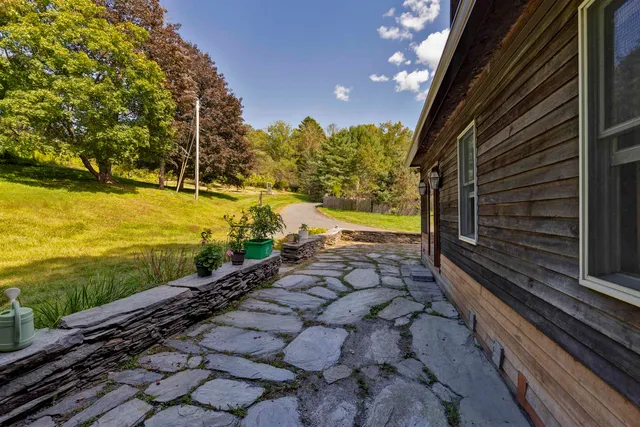 $585,000 | 46 Runnals Road, Hartford, VT 05001
