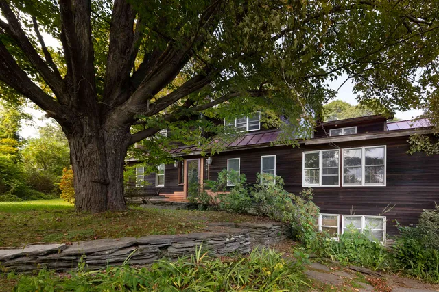 $585,000 | 46 Runnals Road, Hartford, VT 05001