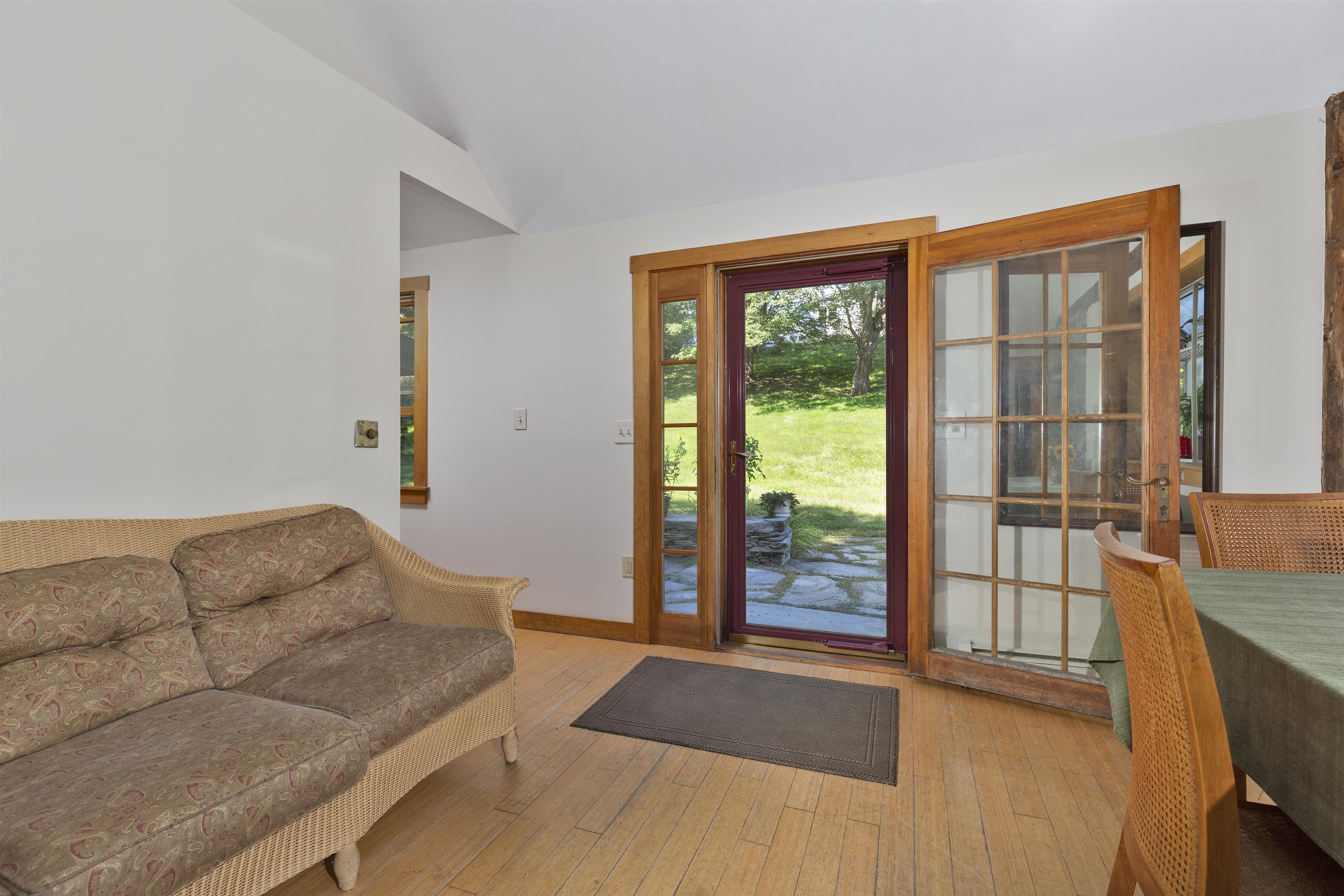 46 Runnals Road Hartford, VT 05001 - Photo 7 of 37